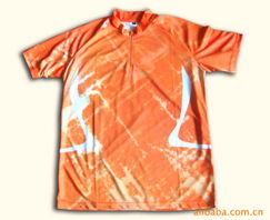 上海匯彩數(shù)碼印花 引領(lǐng)時尚潮流，專業(yè)服裝輔料產(chǎn)品與銷售服務(wù)